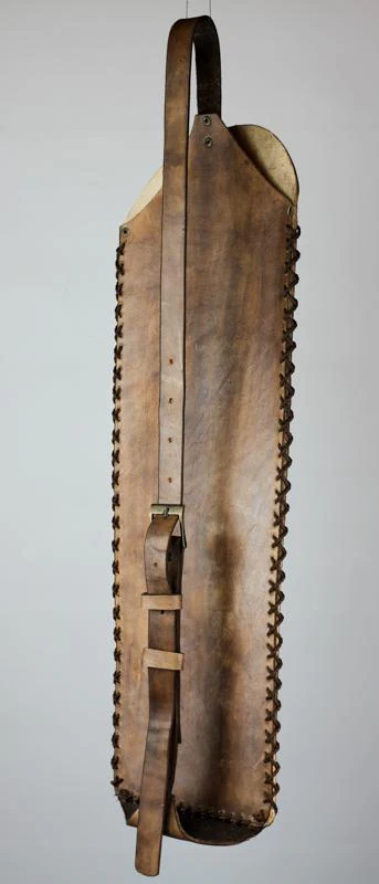 BACK QUIVER WITH NATIVE AMERICAN CARVING (ADW) 1 - Image 5